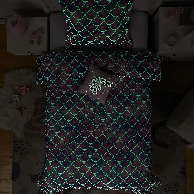 Comforter Set - Full - 4 Piece