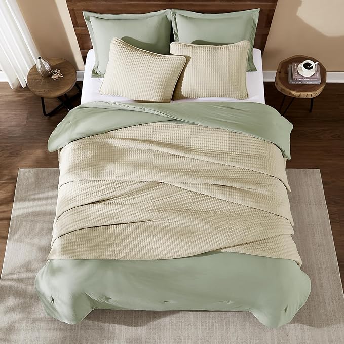Quilt Set - Queen - 3 Piece