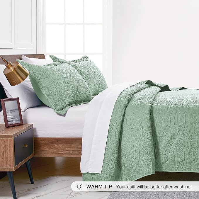 Quilt Set - California King - 3 Piece