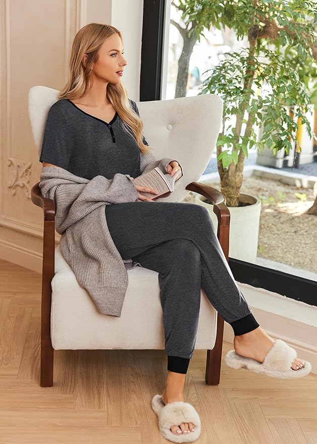 Women's Pants Pajama Set - Short Sleeve - 2 Piece