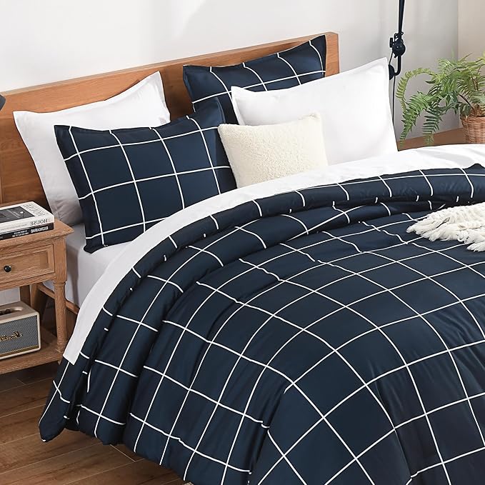 Microfiber Comforter Set - Queen - 90 x 90 in - 3 Piece