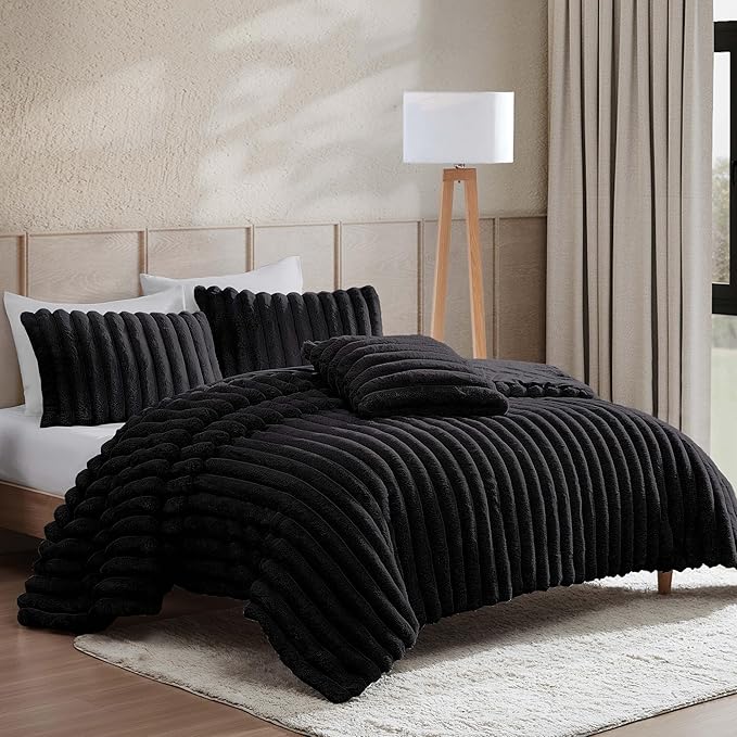 Comforter Set - Queen - 4 Piece