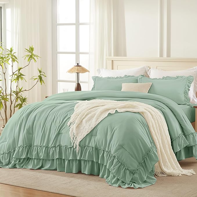 Microfiber Comforter Set - King - 104 x 90 in - 3 Piece