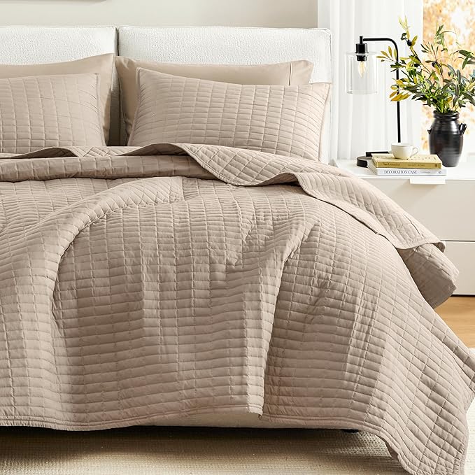 Quilt Set - Queen - 3 Piece