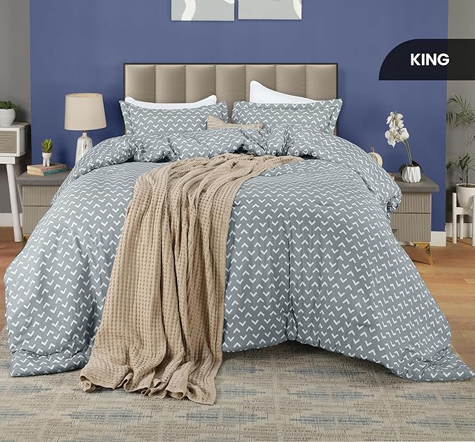 Down Alternative Comforter Set - King - 90 x 102 in - 3 Piece
