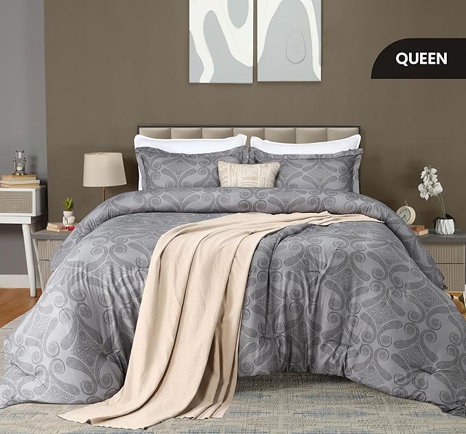 Down Alternative Comforter Set - Queen - 88 x 88 in - 3 Piece