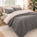 Bedding Set - Queen - 3 Piece