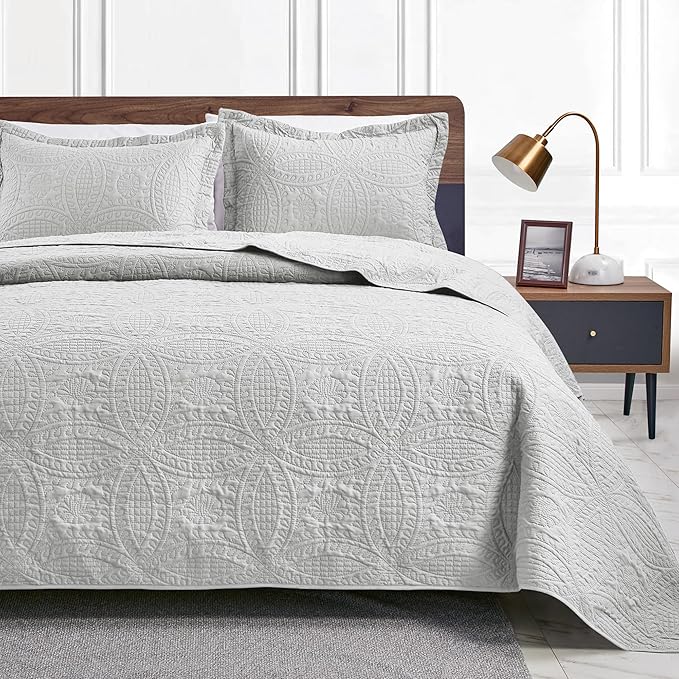 Quilt Set - California King - 3 Piece