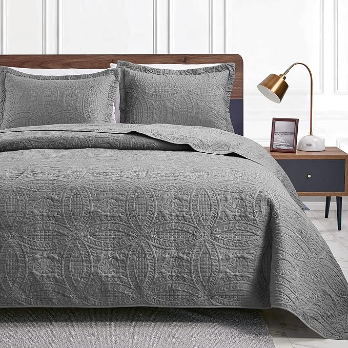 Quilt Set - California King - 3 Piece