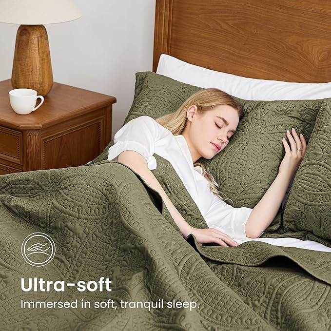 Quilt Set - Full - 3 Piece