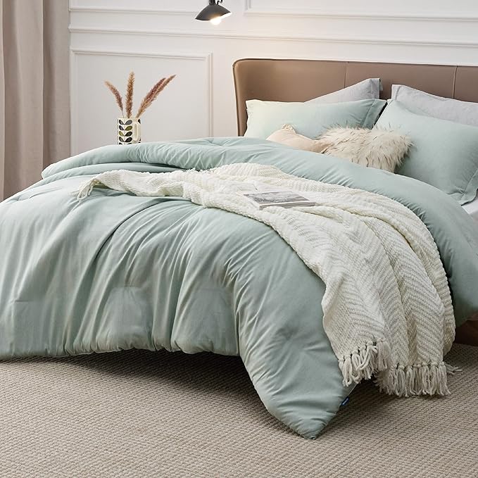 Comforter Set - Queen - 3 Piece
