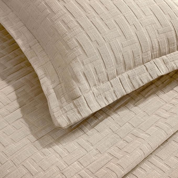 Bedding Set - California King - 3 Piece
