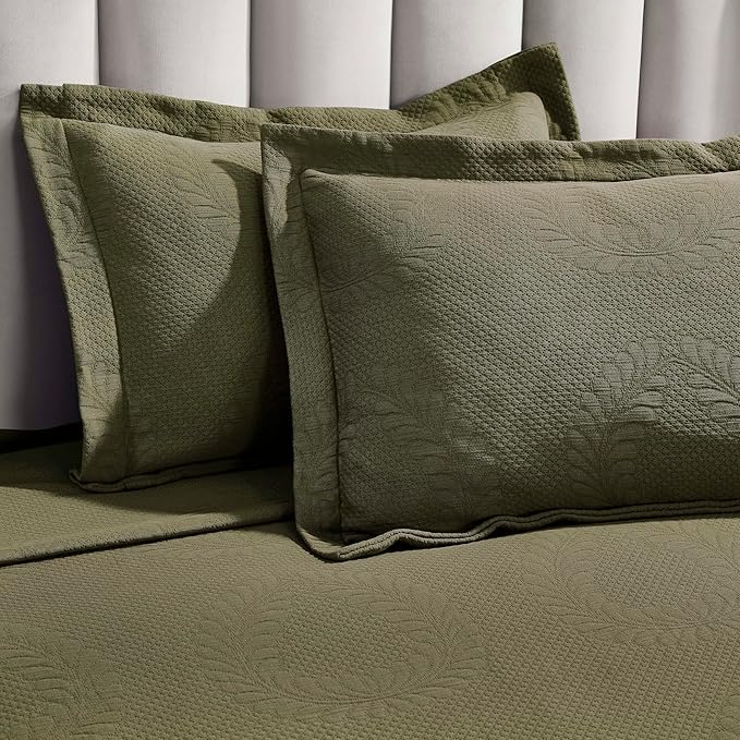 Bedding Set - Queen - 3 Piece